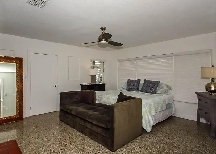 3 Palms House Clearwater Beach